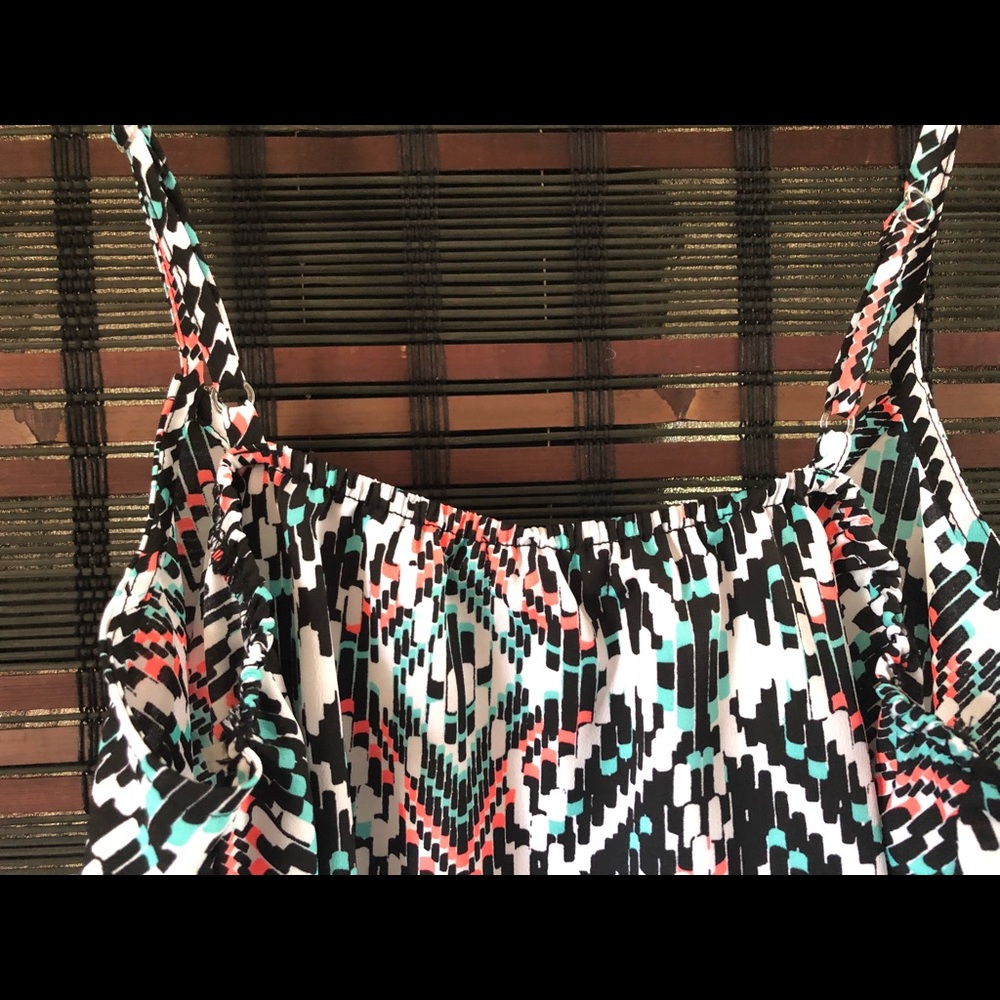 Crop Top 👙😎☀️🌴 - Picture 5 of 6